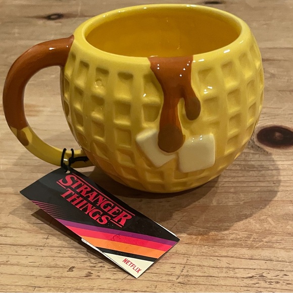 Stranger Things Kitchen Nwt Netflix Stranger Things Waffle Syrup